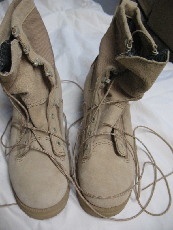 W@W! NWoT Wellco 10R TWCB Combat Boots Tan Roughout Cordura Sierra 360 Gortex