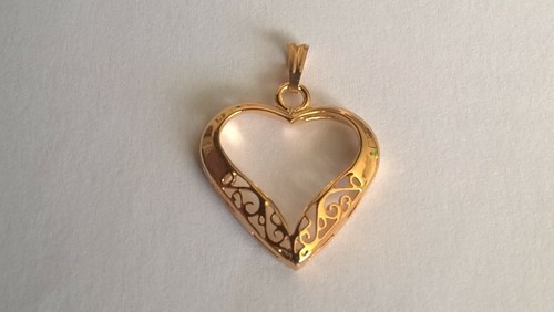 PENDENTIF COEUR AJOURE PLAQUE OR AVEC CHAINE ET ECRIN - Picture 2 of 3