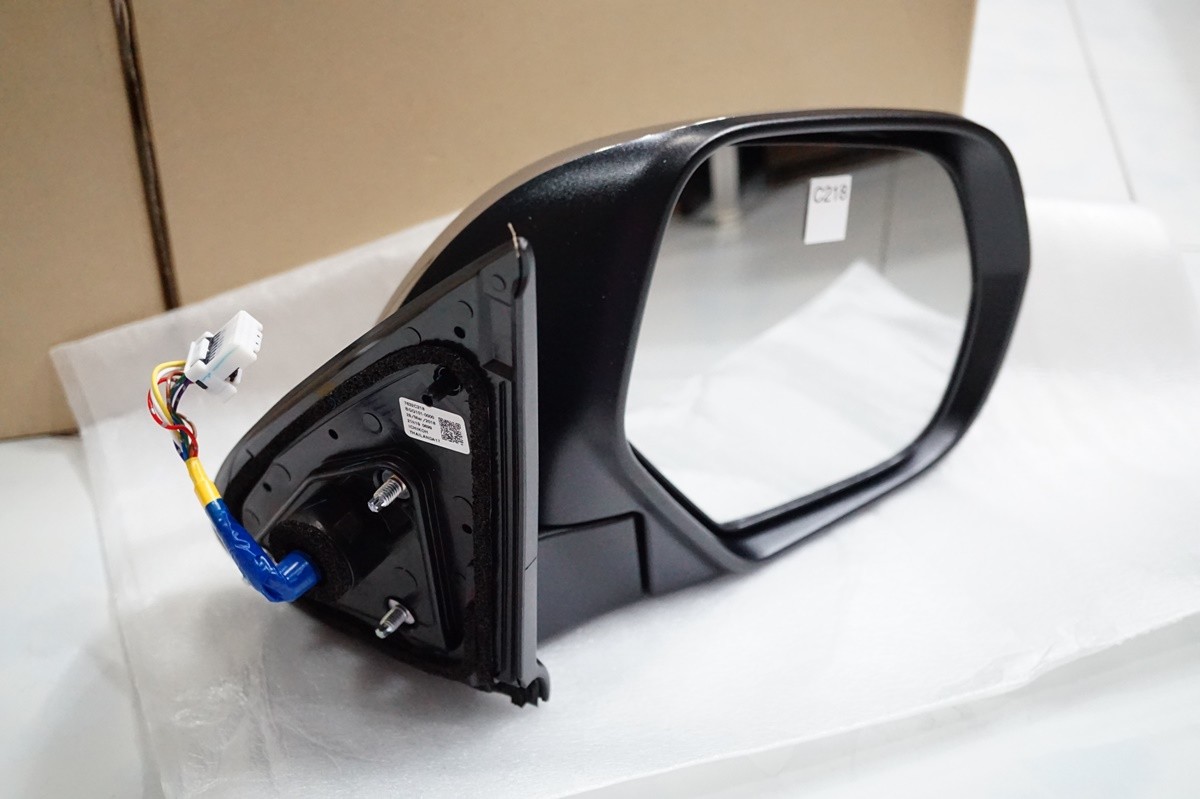 ミキスター MITSUBISHI NEW PAJERO SPORT GENUINE RIGHT WING MIRROR