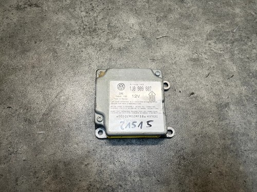 VW Golf 4 Airbagsteuergerät Steuergerät Airbag 1J0909607 #N21515