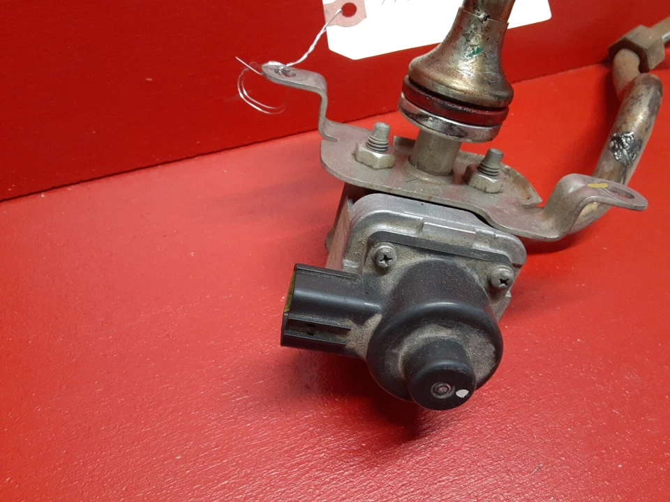 Ford Mercury 2009-2012 3,0 L V6 EGR válvula de recirculación con tubo colector Foto 2 de 4