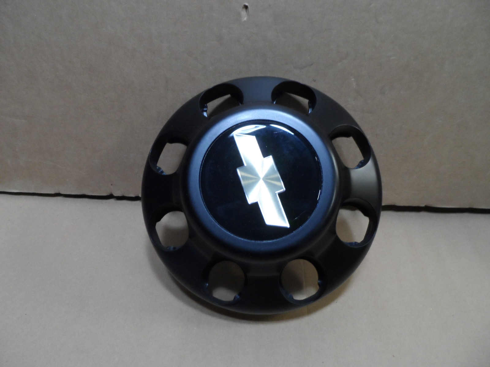 2000 GMC Savana Hub Cap Center used #