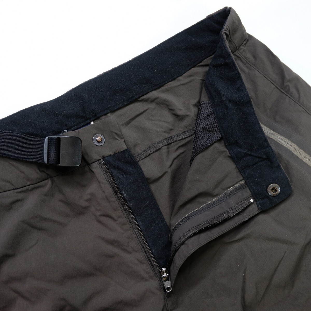 Rare Vintage ARC'TERYX Snap Button Zip Fly Cargo Pants 2000s