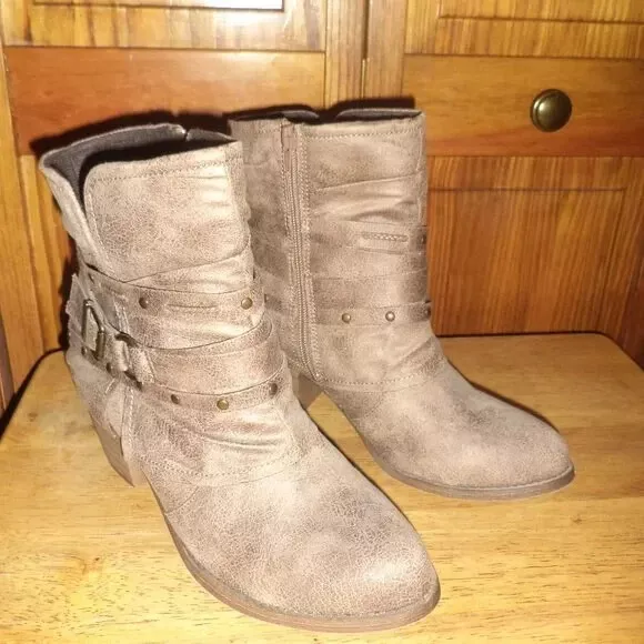 So pine store women's boots