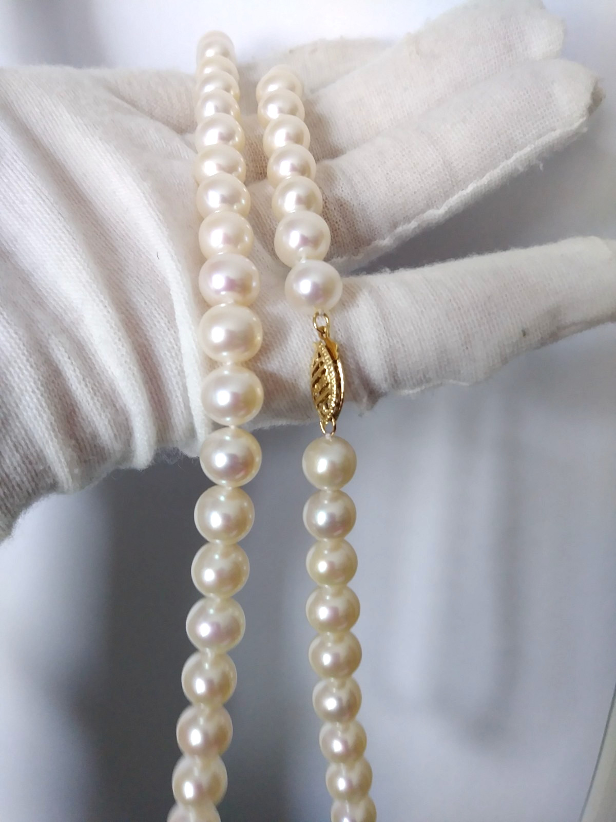14k gold genuine lustrous fresh water pearl necklace 7.5mm 17