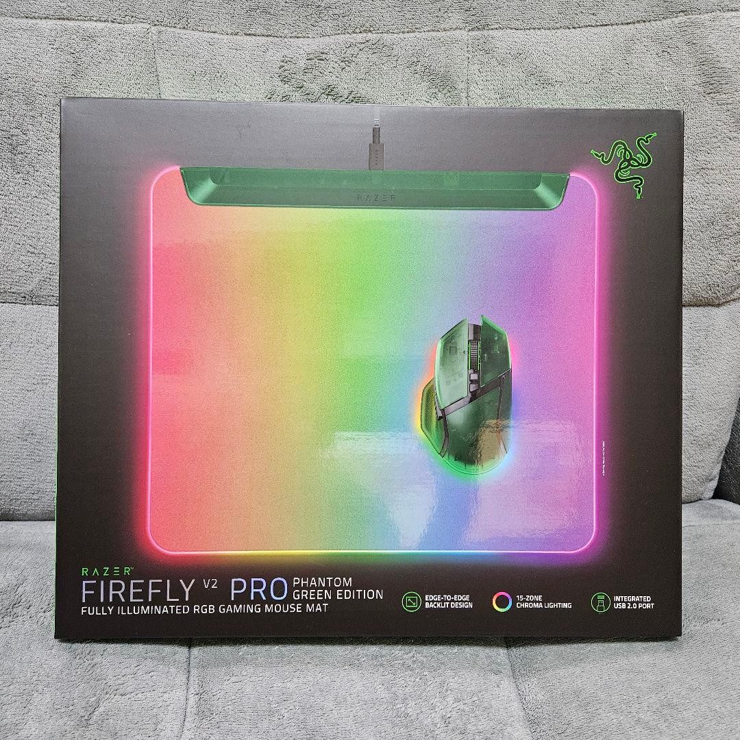 Razer Firefly V2 Pro Phantom Edition Large RGB Gaming Mousepad