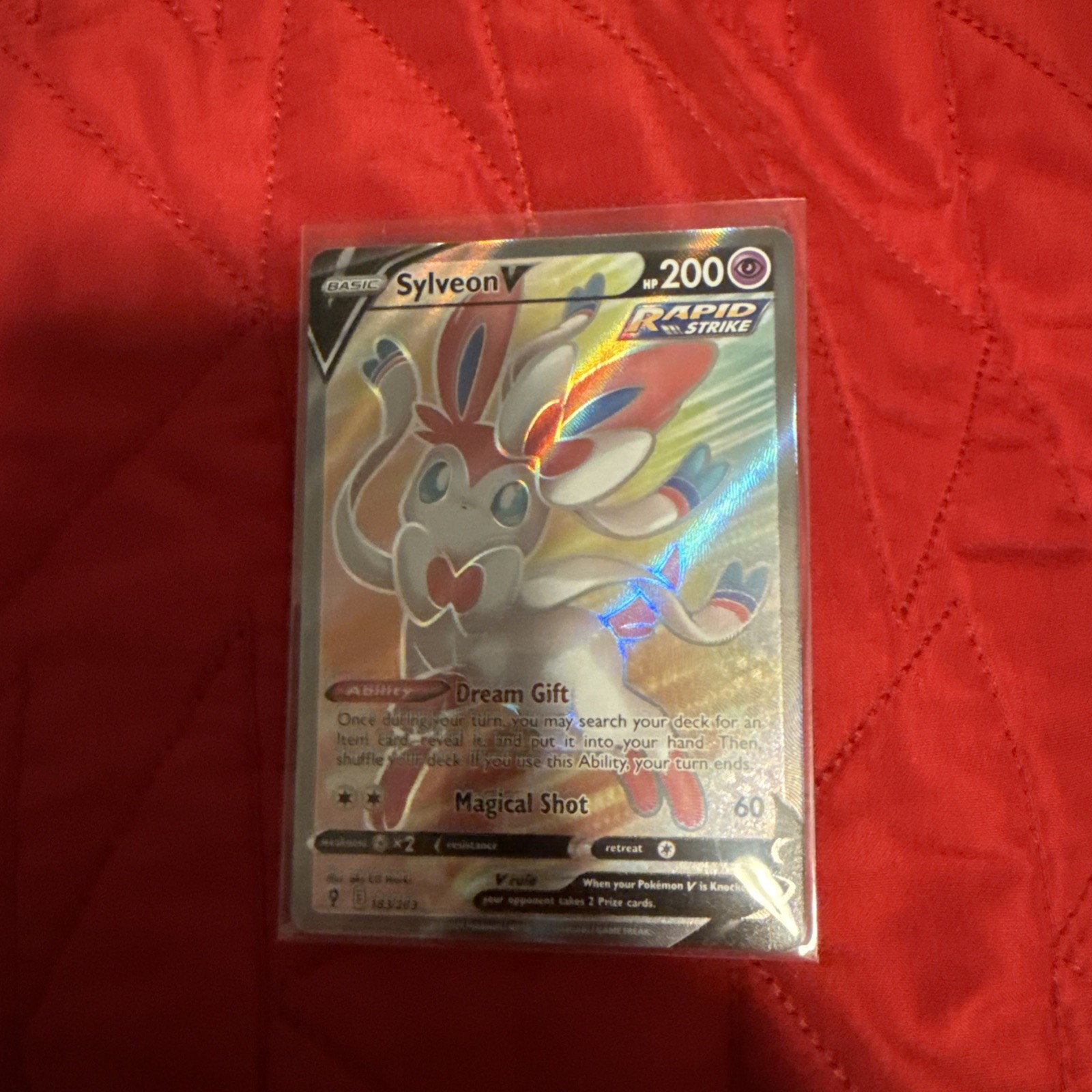 Pokemon Evolving Skies Sylveon V Full Art Card 183/203 NM/M Condition