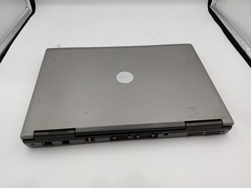 Dell D630 Laptop Intel Core 2 Duo 2GB RAM 160GB HD WinXP RS232 -BAD SPEAKERS -RR - Picture 4 of 6
