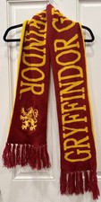 Universal Studios Wizarding World of Harry Potter Gryffindor Reversible Scarf