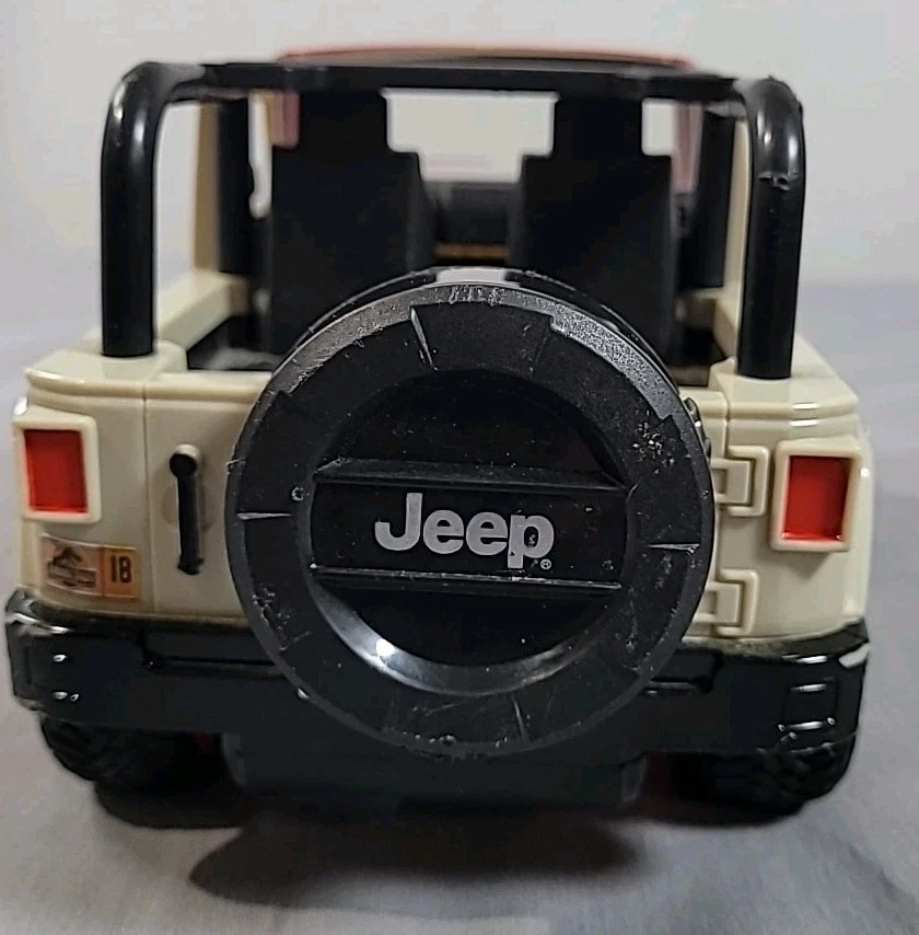 Jeep Wrangler Jada Jurassic Park 2021 R/C ¡¡sin probar!! SIN MANDO A DISTANCIA  Foto 4 de 4
