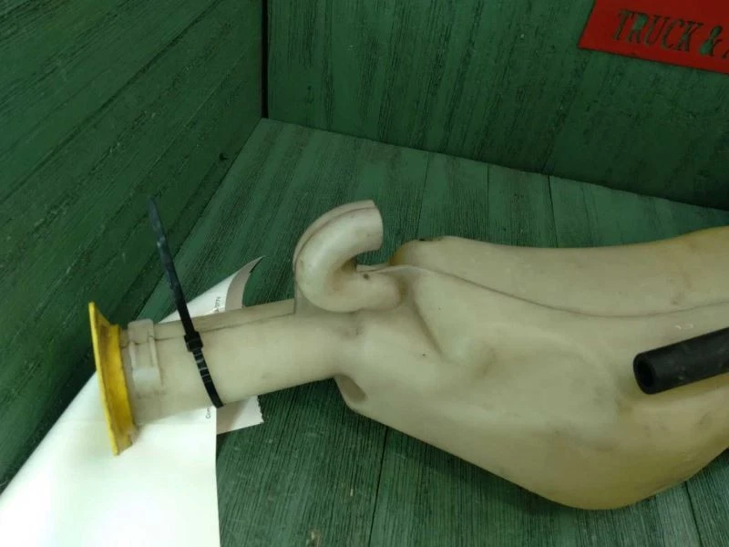 2009-2014 VOLKSWAGEN ROUTEAN ОХЛАЖДАЮЩЕЙ ЖИДКОСТИ РЕЗЕРВУАР БУТЫЛКА КОНТЕЙНЕР 04677569AA - Изображение 4 из 4