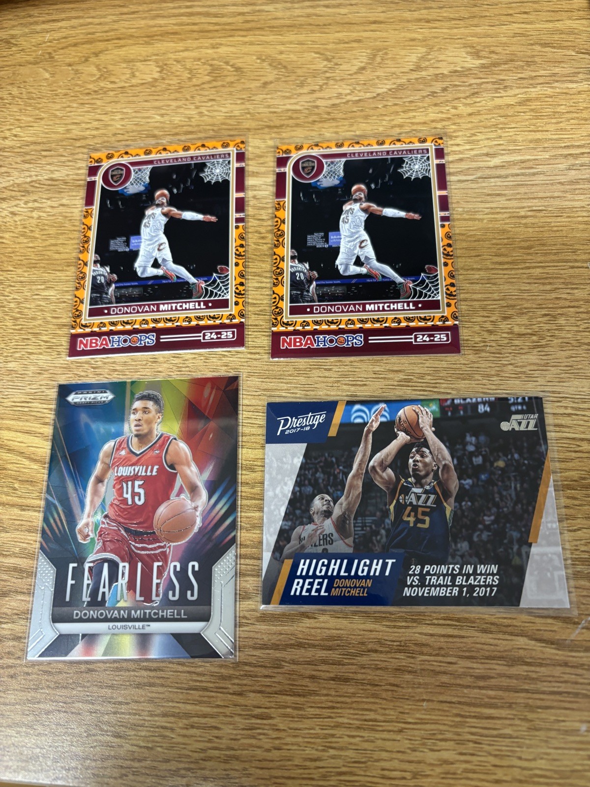 Donovan Mitchell Lot of 4 (Inserts, Parallels, Rookie) - Cleveland Cavaliers