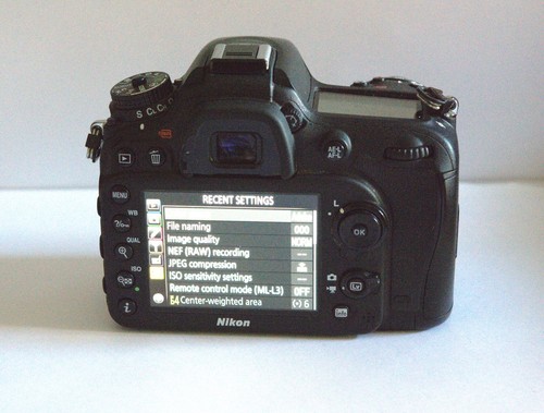 Nikon D7100 + Tamron 16-300mm +2 x 64GB SD cards, Shutter Count of 9580 - Picture 9 of 20