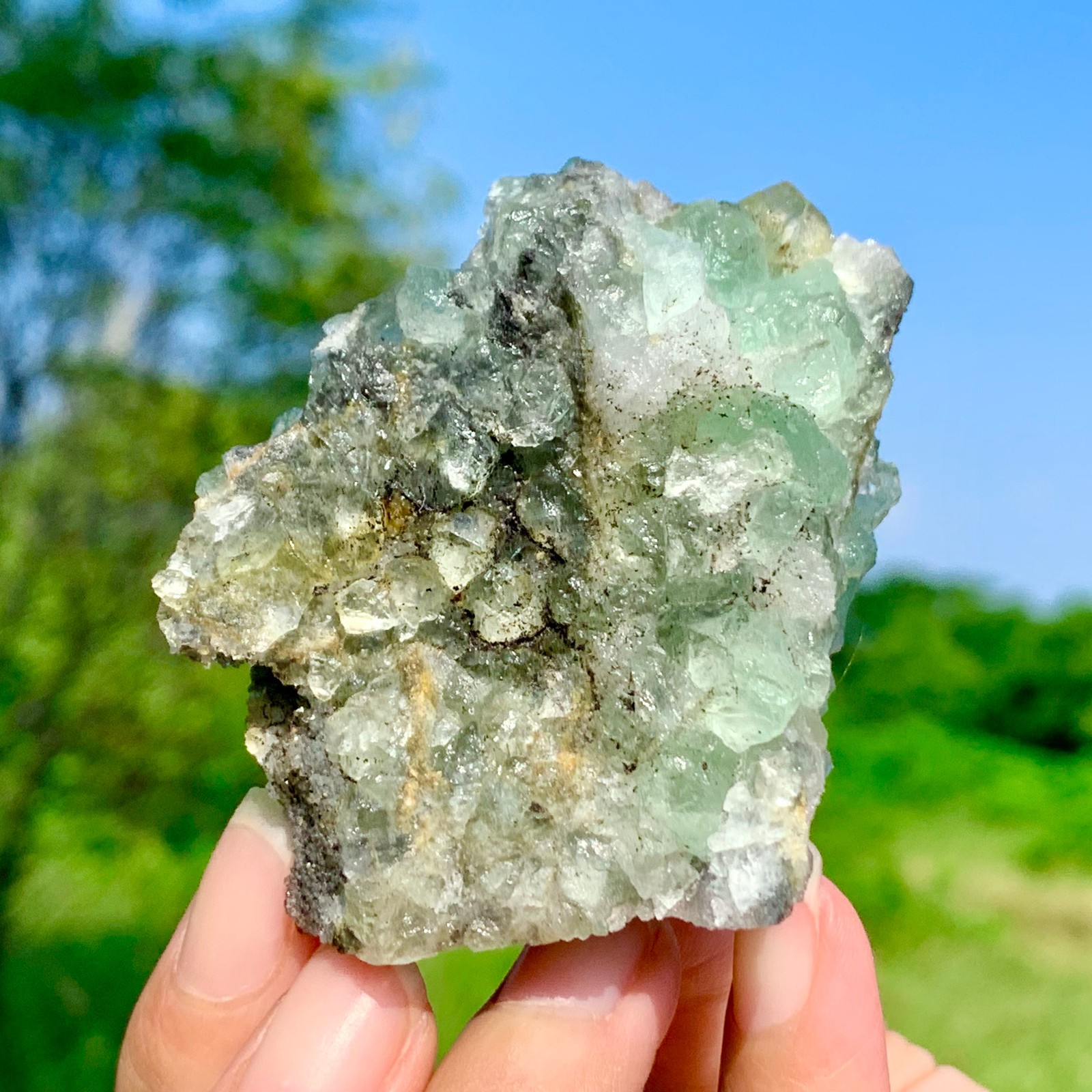 114G Rare transparent green cubic fluorite mineral crystal sample/China