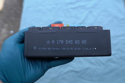 04-08 Chrysler Crossfire Comfort Control Unit Module BSI A1705450305