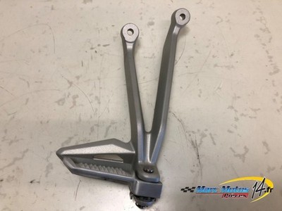 PLATIN HINTEN RECHTS TRIUMPH 765 STREET TRIPLE RS 2017