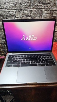 Apple MacBook Pro 13'' A1989 2019  i5 2.4Ghz 8GB RAM 256GB SSD Silver Work Great 