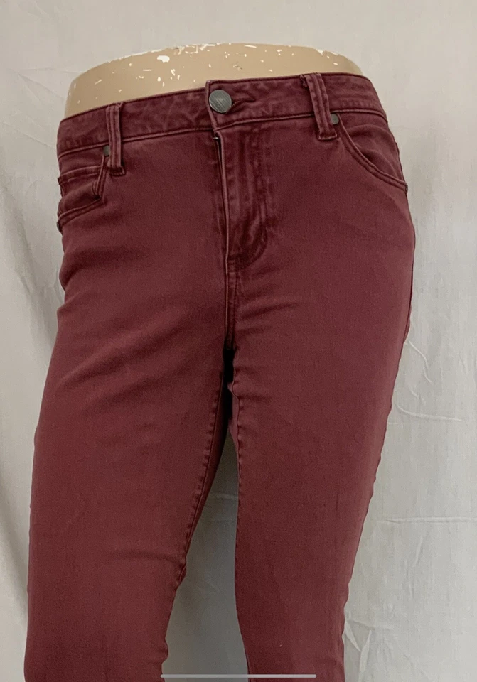 Cabi Jeans Sz 8 Purple Cotton Stretch Skinny Leg Flat Front YGI O2-77 - Image 3 of 4