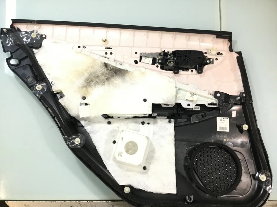 Panel de moldura de puerta trasera derecha interior Infiniti Q50 14-15 OEM E  Foto 4 de 4