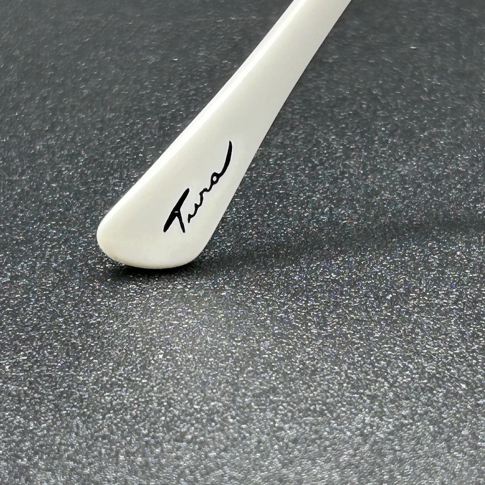 Gafas de sol Tura MOD 443 DE COLECCIÓN BLANCAS doradas con calcetines blancos degradados Japón 143 mm usadas Foto 4 de 4