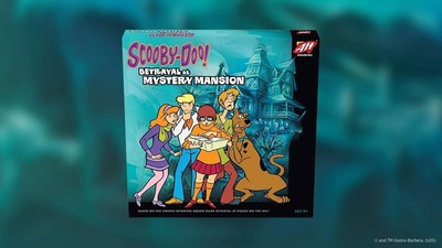 Hasbro Gaming Avalon Hill Scooby Doo in Betrayal at Mystery Mansion | Official B
