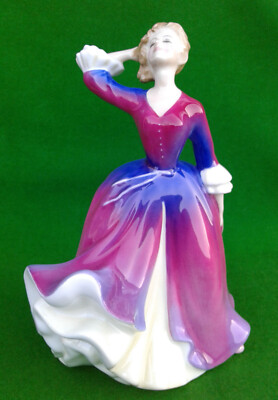 ROYAL DOULTON - MELISSA (STYLE ONE) - HN2467.