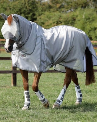 Premier Equine Super Lite Fliegendecke mit Surcingles Silber
