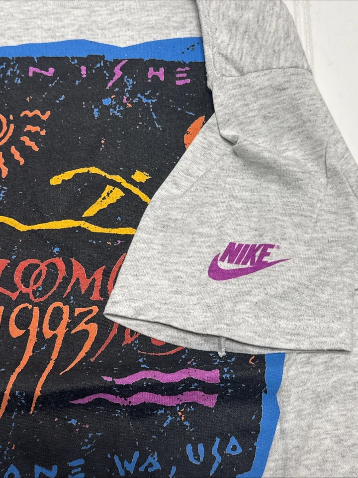 Camiseta NIKE de Colección Años 90, Bloomsday Marathon Finisher 1993, Spokane, WA, GRANDE Foto 4 de 4
