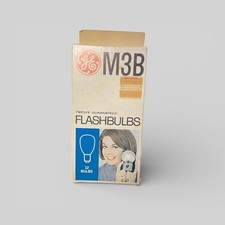 GE M3B Flashbulbs NOS 12 Count -One Dozen Bulbs