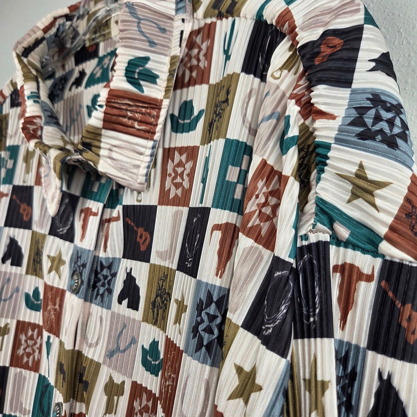 Two Fly Western Ribbed Patchwork Button Down Shir… - image 6