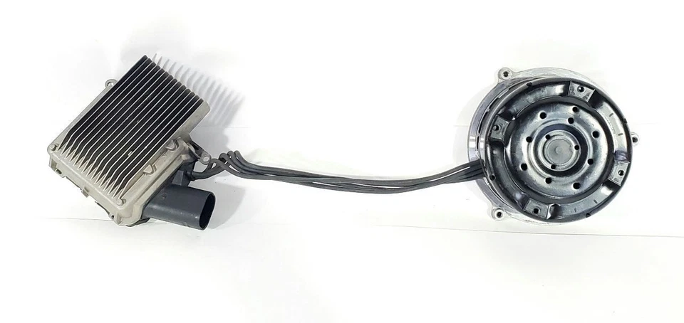 2013 2014 Mercedes E550 OEM Radiator Fan 4.7L RWD  - Image 2 of 4