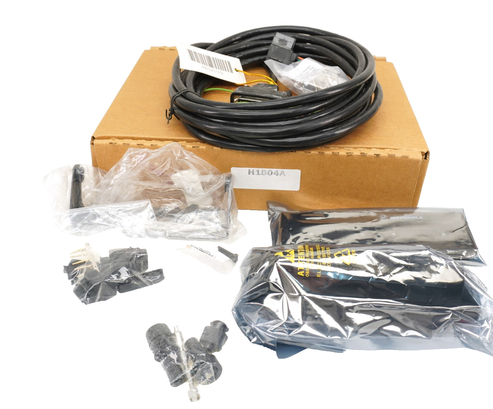 MOTOROLA XTL5000 Astro Spectra  Remote Head Kit With Control Head Cable. Available Now for $45.00