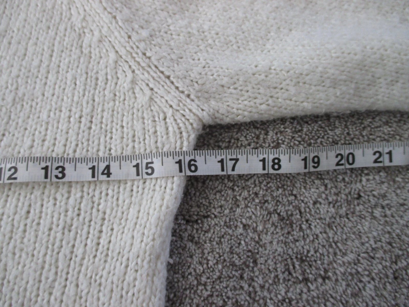 OFF WHITE Maglione con cappuccio donna avorio BKE taglia grande due bottoni acrilico anteriore lavorato a maglia