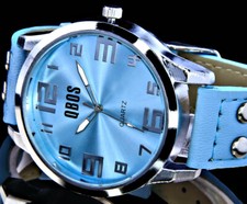 Große QBos Damen Armband Frauen Uhr Hellblau Silber Farben Nieten L57