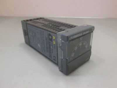 OMEGA CN800 Series, Model CN884J, Temperature Controller, Used