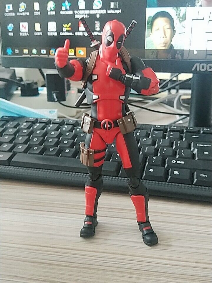 New Mafex No.082 DeadPool Gurihiru Art Ver 6in Action Figure New Mafex No.082 DeadPool Gurihiru Art Ver 6in Action Figure