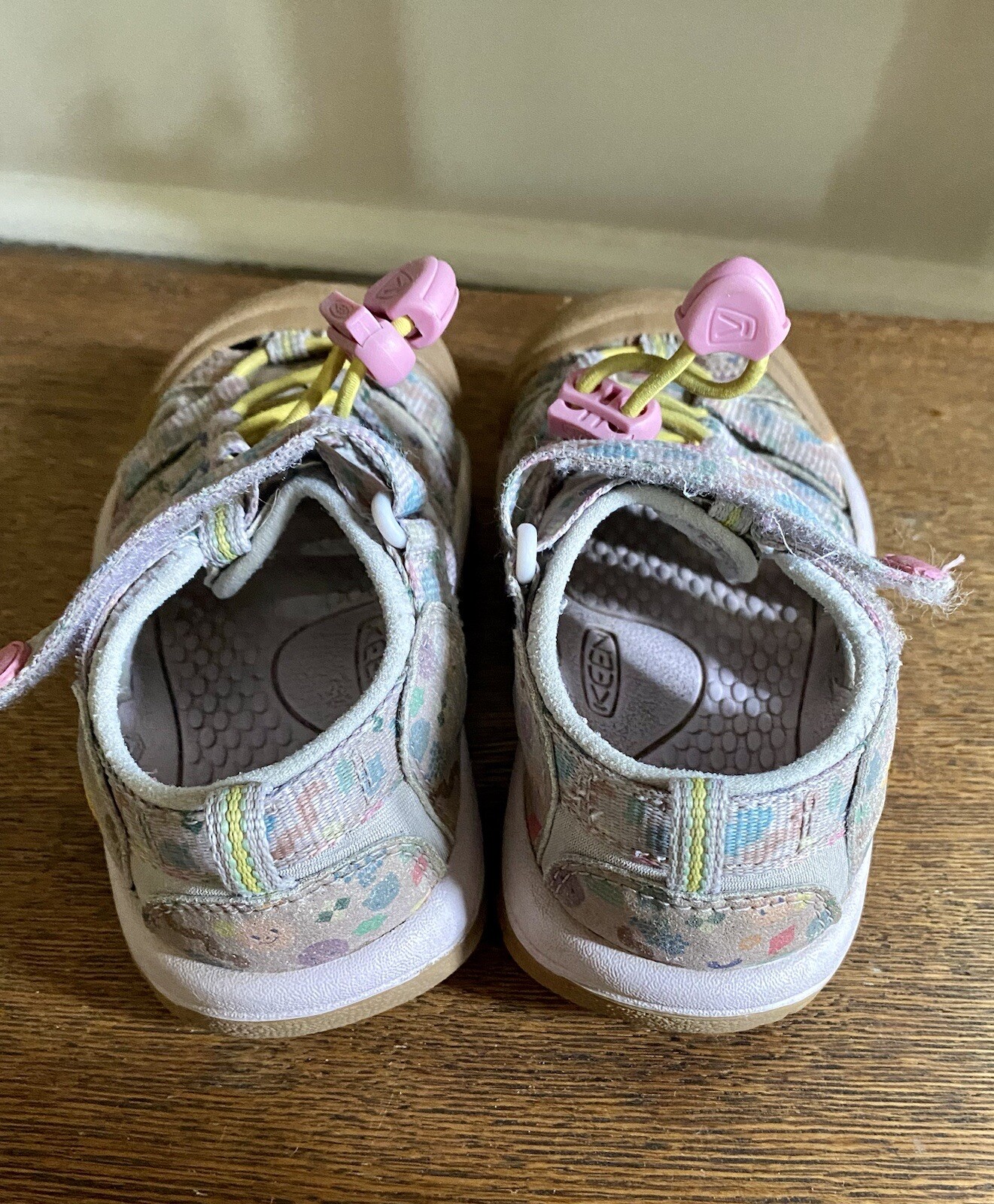 KEEN Sandalo acqua arcobaleno Newport H2 punta chiusa unisex bambino Newport H2 10