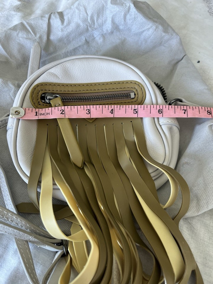 Rare Hunter Leather Dove Grey Cross Body Bag Green And Yellow Silicon