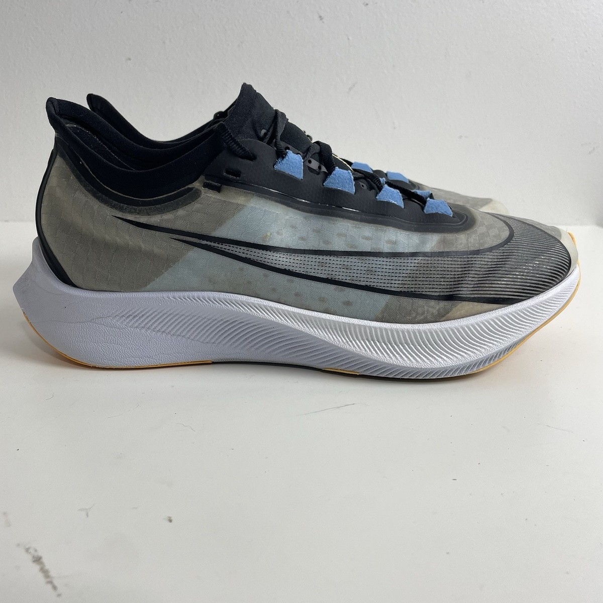 nike zoom fly 3 university blue