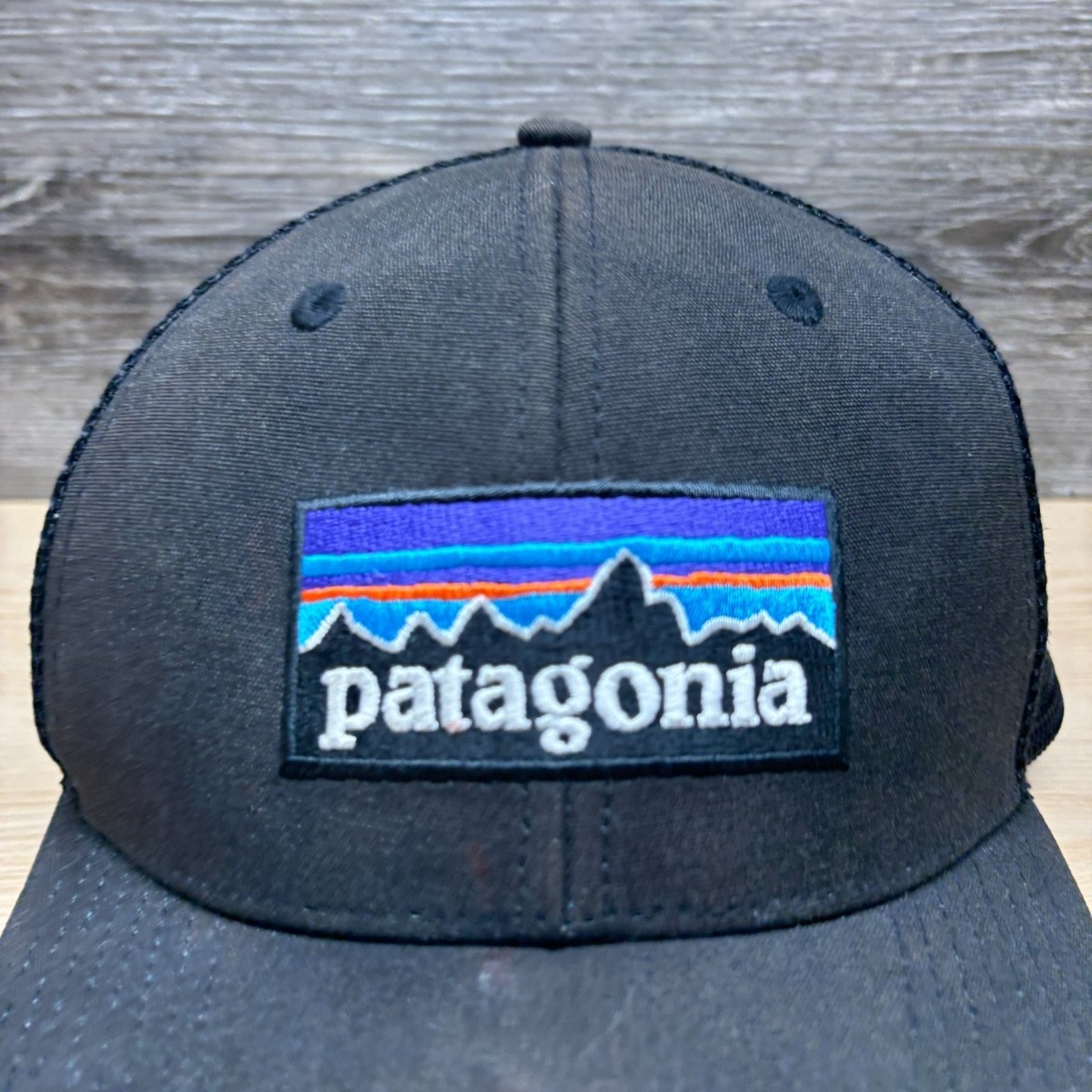 Patagonia Hat Cap Snap Back Black Trucker P-6 Logo Patch Organic