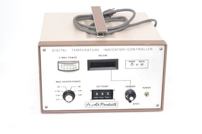 Scientific Instruments Digital Temperature Indicator/Controller Model 3700-APD-E