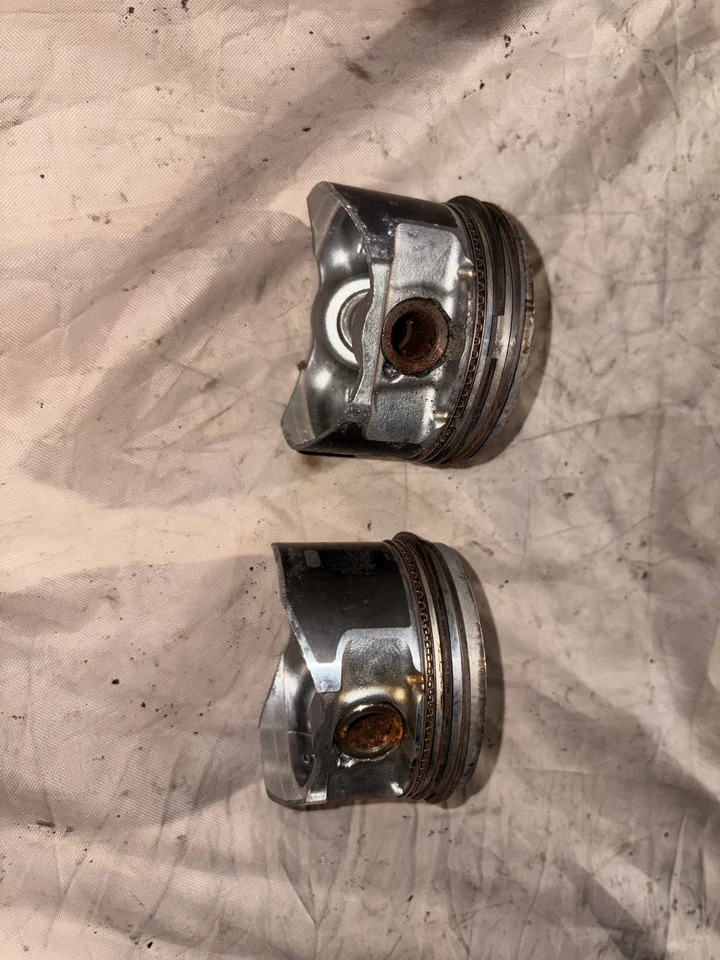 Harley Davidson Sportster 883 Cylinder Jugs & Pistons 2007–2013 OEM top end - Image 2 of 4
