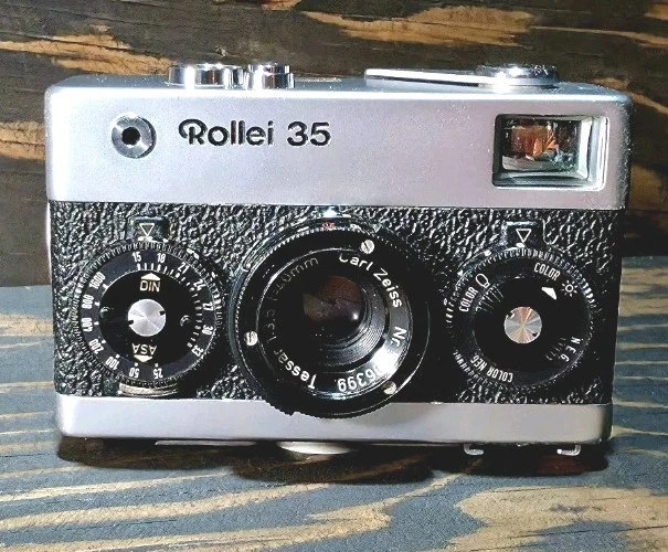 Rollei 35|Lente Carl Zeiss Tessar 40 mm F3,5|Plateado |Con estuche de cuero Foto 3 de 4