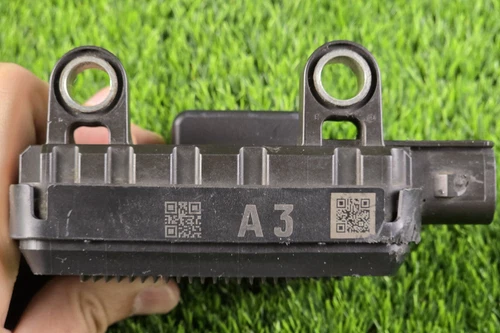 Toyota avalon 2009-12 Transmission Control Computer Module 89530-07050 Oem used - Picture 8 of 8