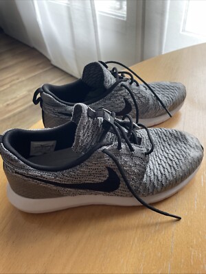 NIKE ROSHE NM FLYKNIT SE Wolf Grey/ Black- White