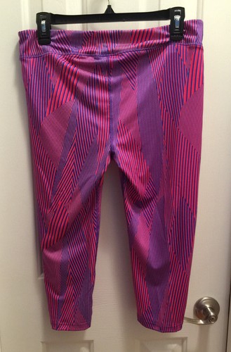 Under Armor Purple Geometric Athletic Capri Tights Girls Youth Size XL Heat Gear - Picture 6 of 14