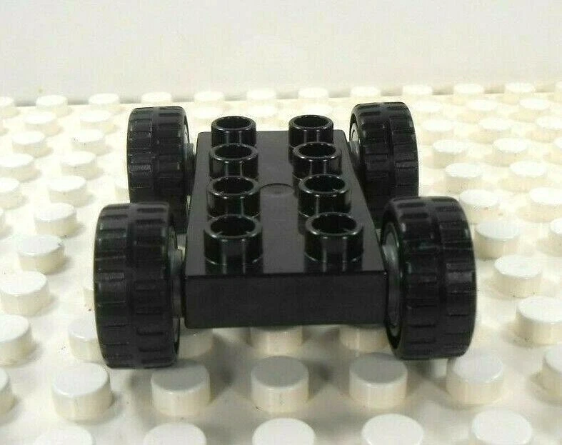Lego Duplo Car Base 2x4 silver wheels - Image 3 of 3