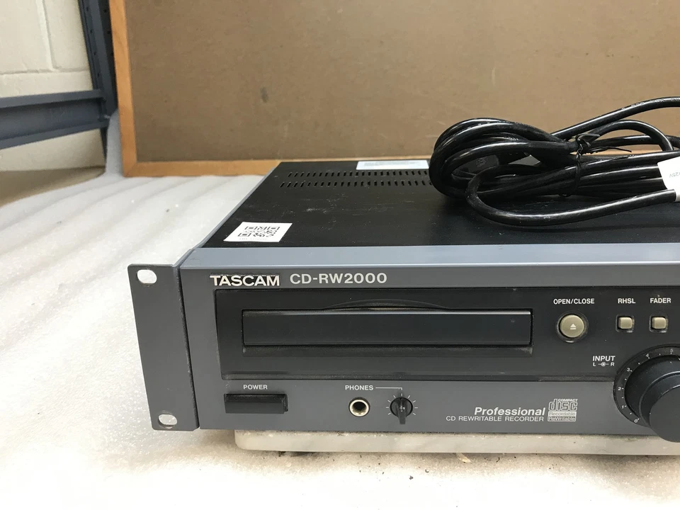 Tascam CD-RW2000 Professional CD Rewritable Recorder - Tested No Remote - Image 2 of 4