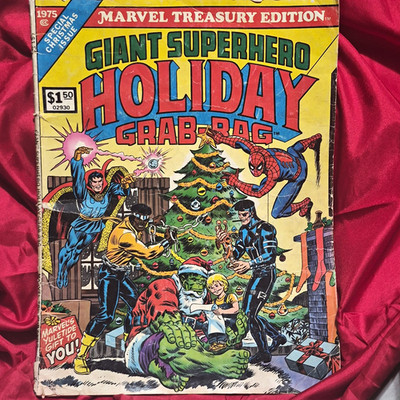 Marvel Comics Marvel Treasury Edition Giant Superhero Holiday Grab-Bag 1975