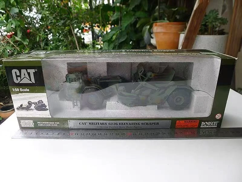 NORSCOT 1:50 CAT 623G Military - painted Grader Model - Image 4 of 4